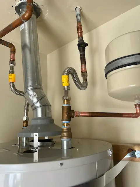 Water heater installation and plumbing repair in Cromwell Hills